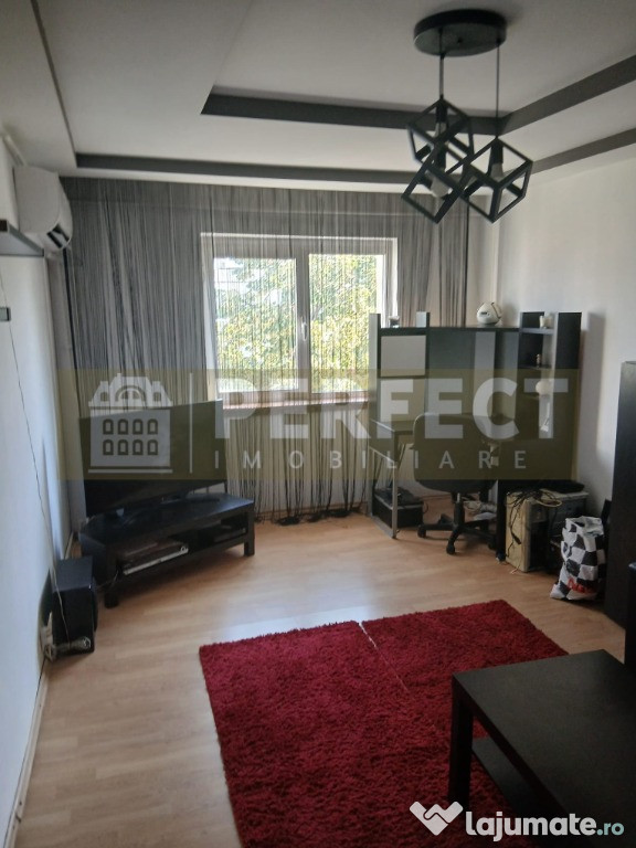 Zona PALTINIS, 58mp, 2 camere DECOMANDAT, AN 1986!! Pret 74000 euro!!