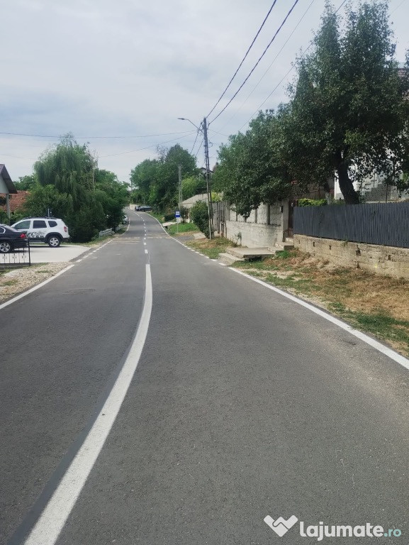 Vând urgent terenuri în orașul Ștefănești, județ Argeș