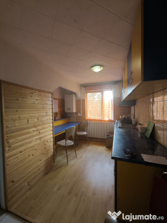???? Apartament 2 camere, 58 mp, zonă liniștită cu multe
