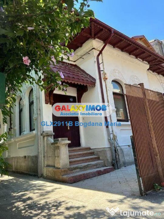 Vila - Floreasca Necesita Renovare