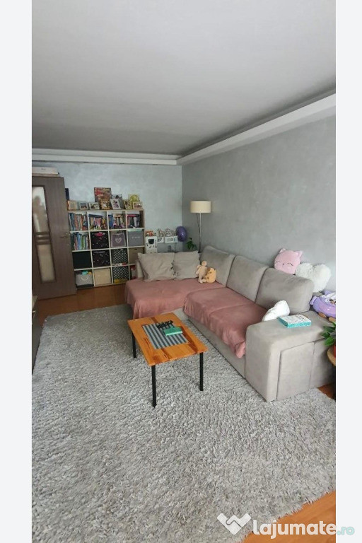 Apartament 3 camere, decomandat - zona Craiter