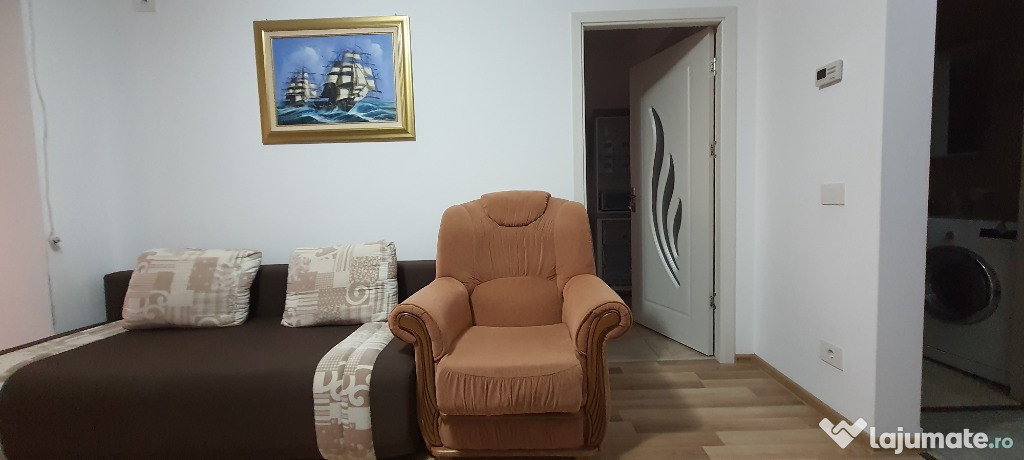 Inchiriez apart 3 camere Prima Sucevei