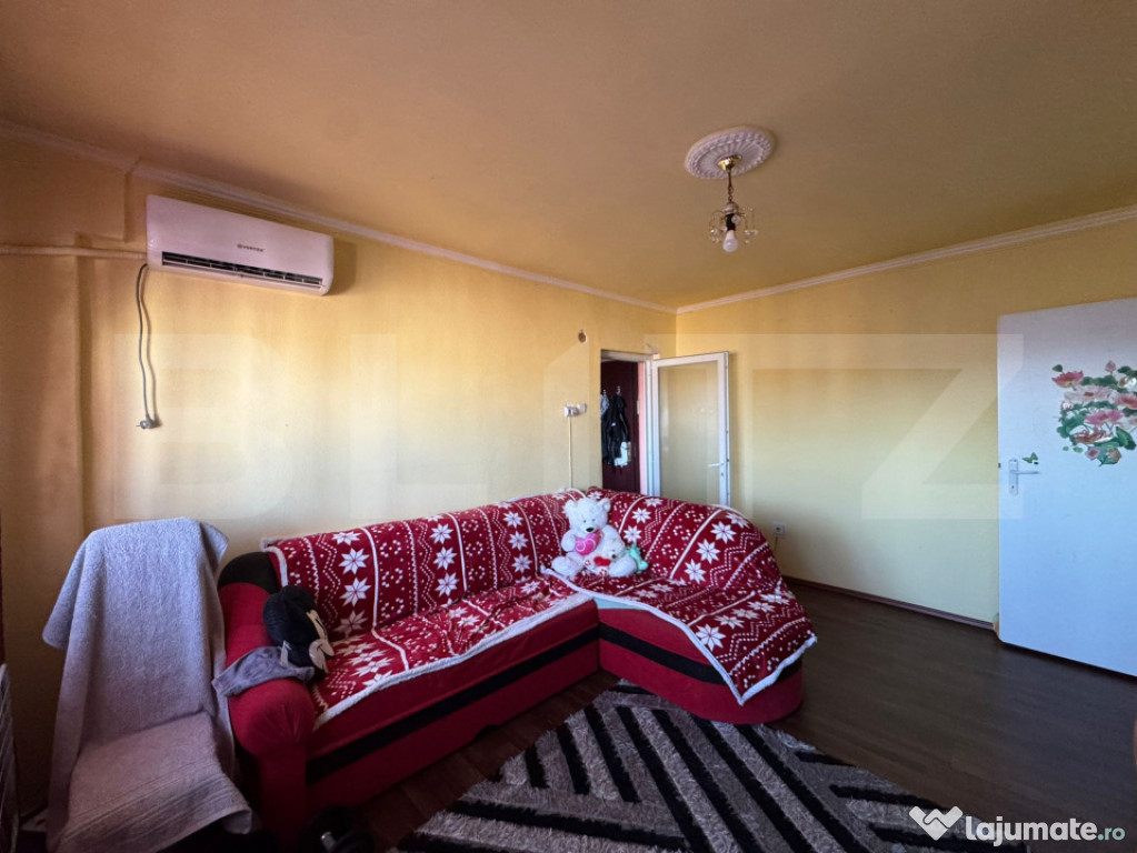Apartament cu 2 camere, semidecomandat, zona ultracentrala i