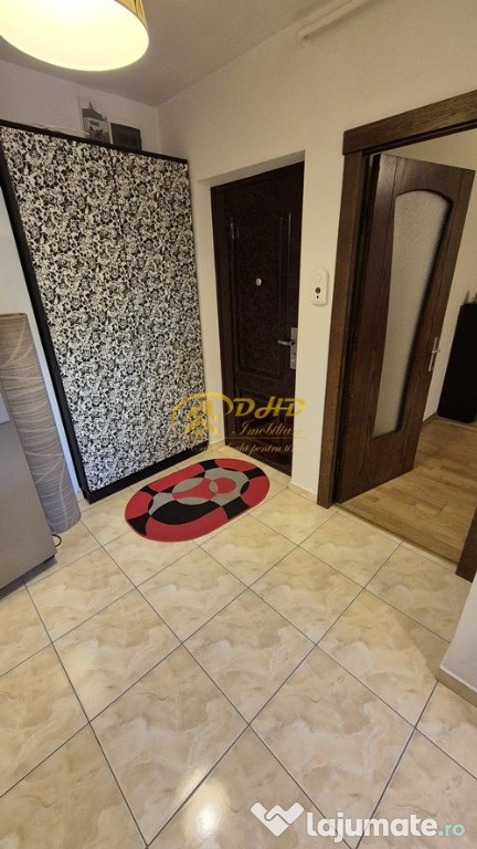 3 camere,decomandat,etaj 2,zona Baza3