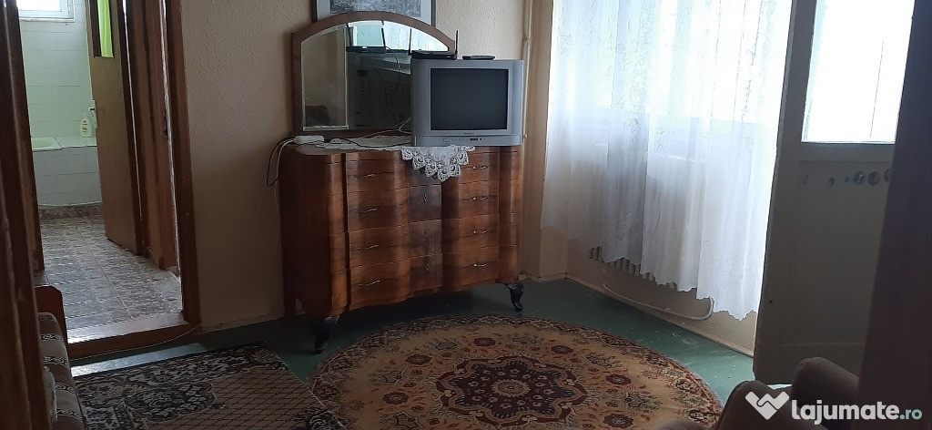 Închiriez apartament mobilat utilat zona centrala Gh.Petrascu