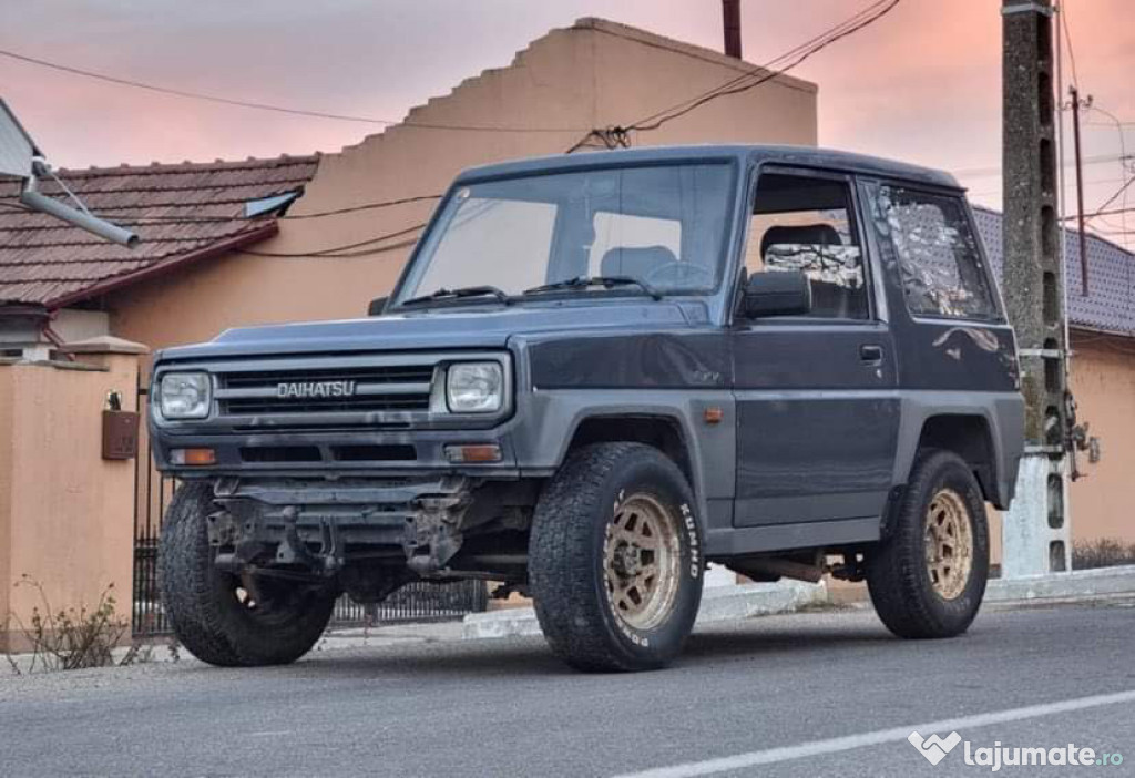 Daihatshu Rocky 2.8