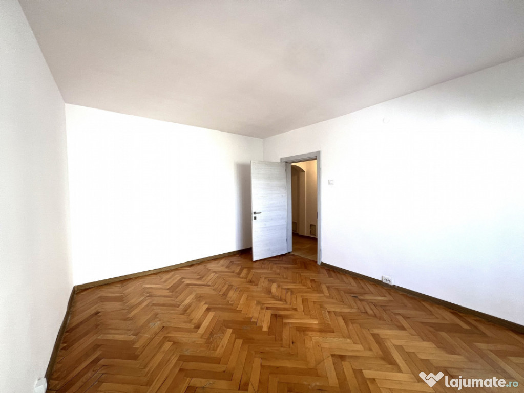 APARTAMENT 3 CAMERE – NERVA TRAIAN – CENTRALA PROPRIE