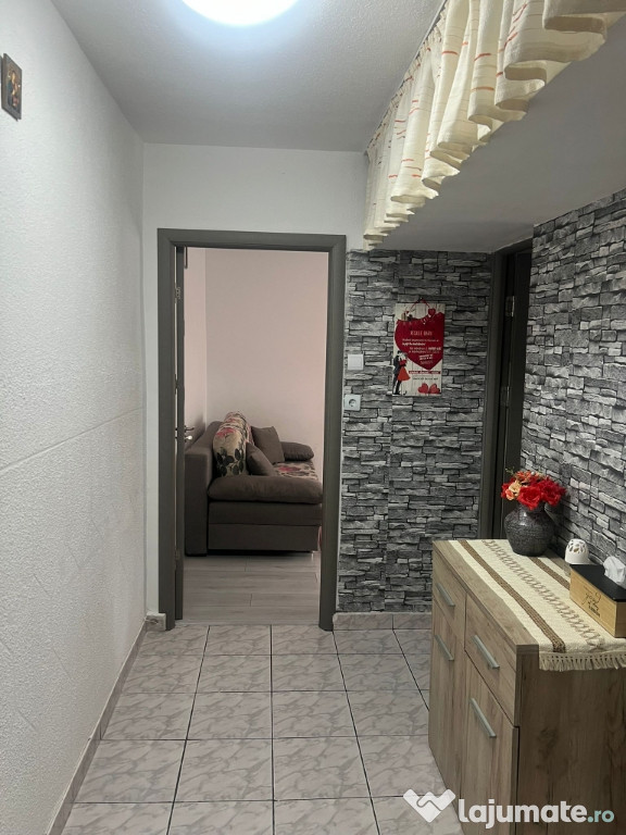 Inchiriez apartament 2 camere