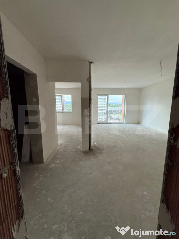 Apartament 2 camere, bloc nou, etaj intermediar, parcare, zo
