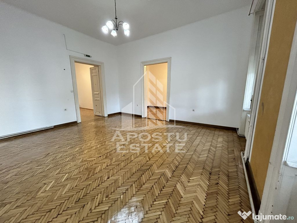 Spatiu 147 mp pentru birouri in spate la Catedrala
