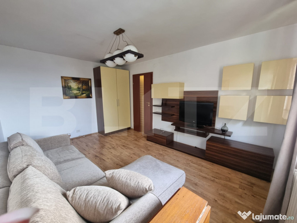 Apartament 2 camere, decomandat, cartierul Rovine, zona grad