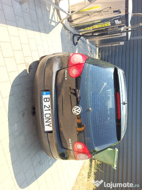 Golf 5 2.0 FSI 2004 ușor negociabil