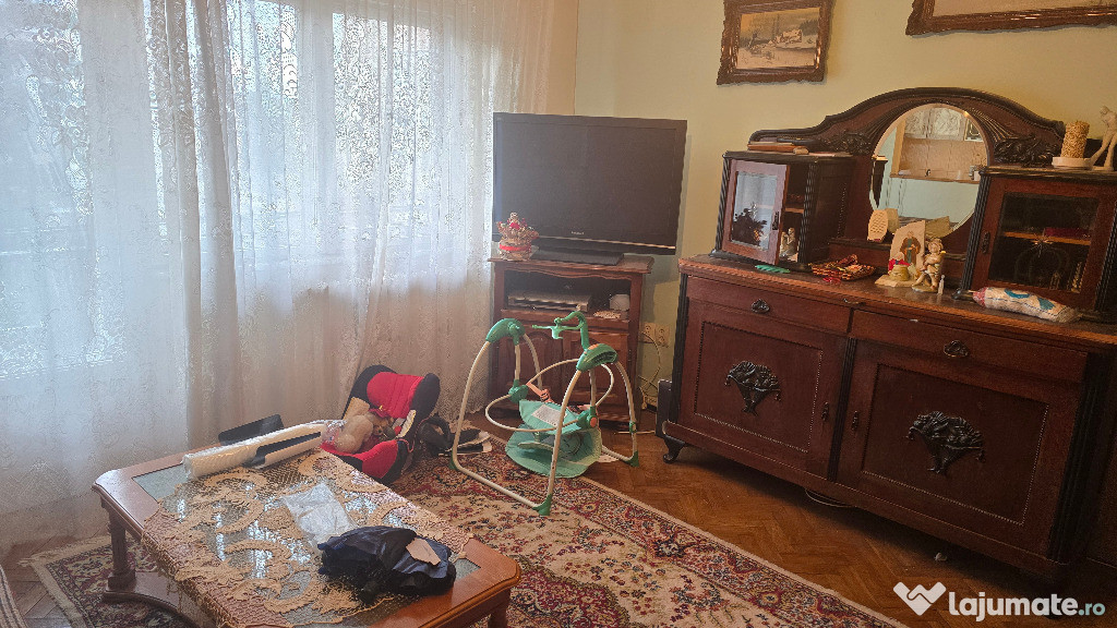 Vand apartament cu 4 camere in Deva, Crinilor, suprafata 86 mp, et 3