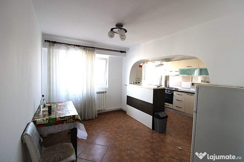 Apartament cu 3 camere in zona I. C. Frimu (pe Nae Leonard)