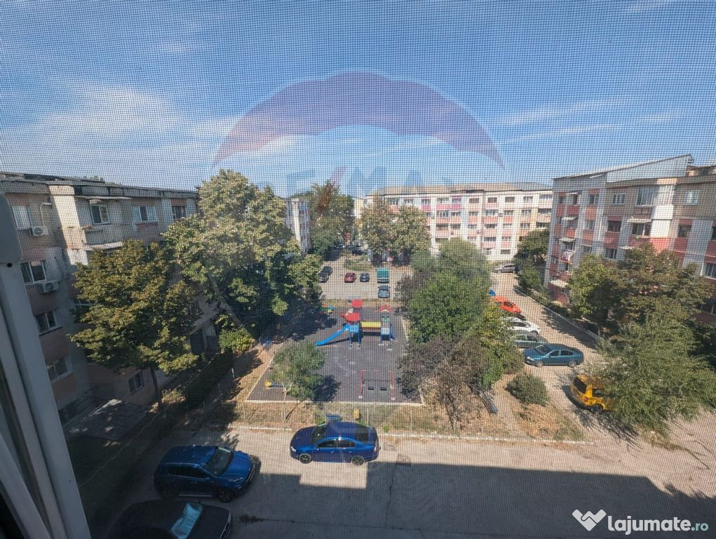 Apartament cu 2 camere de vânzare în zona Sud-Vest