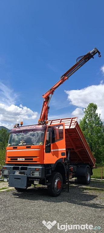 Camion cu macara 4x4