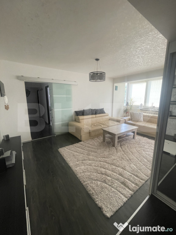 Închiriere apartament 4 camere – zona Lama, etaj 2