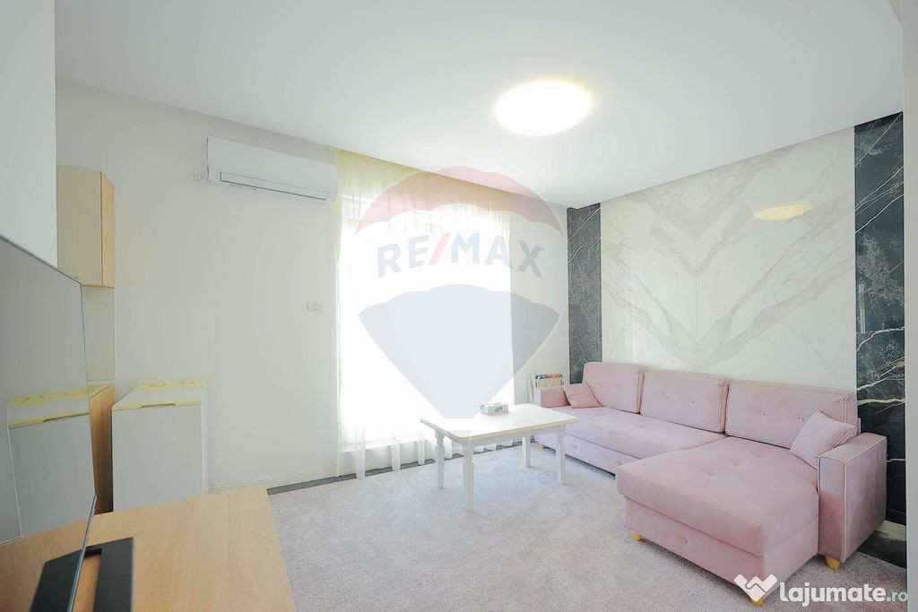 Apartament cu 2 camere, balcon, terasă de 21mp, de vânz...