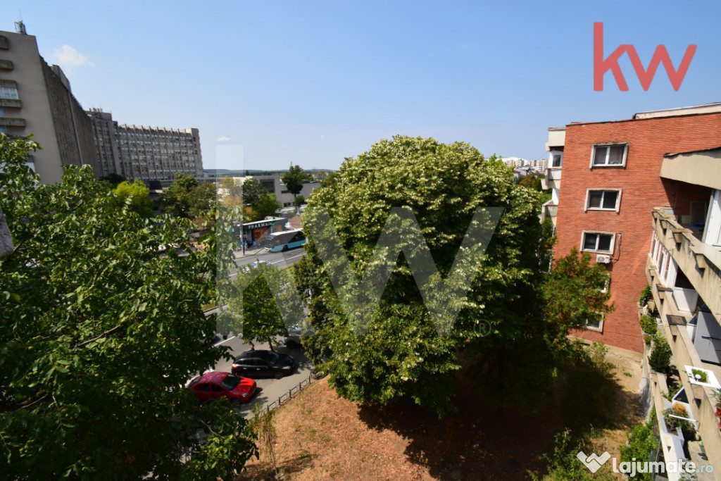 Apartament 4 camere, 1 Mai , Insula, centrala termica, langa
