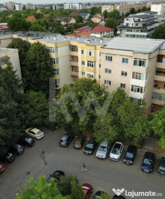 Apartament 4 camere George Enescu, decomandat