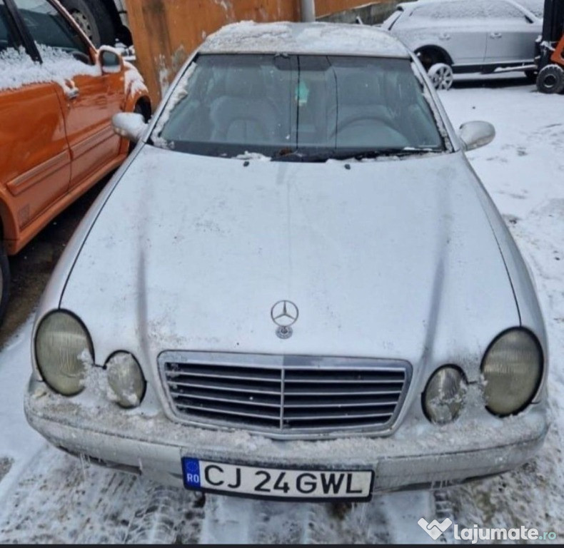 Dezmembrez Mercedes Clk 1.8 benzina