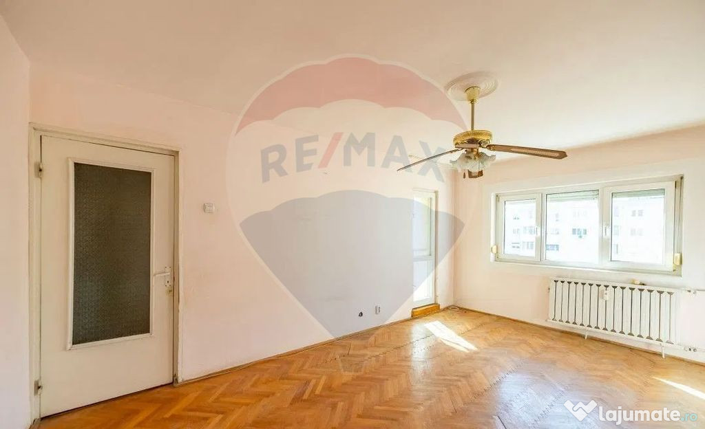 Apartament 3 camere zona 300, Micalaca, B-dul N. Titulescu