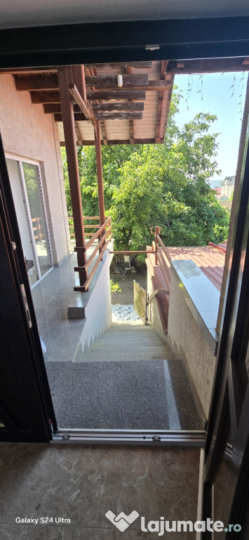 Apartament de închiriat