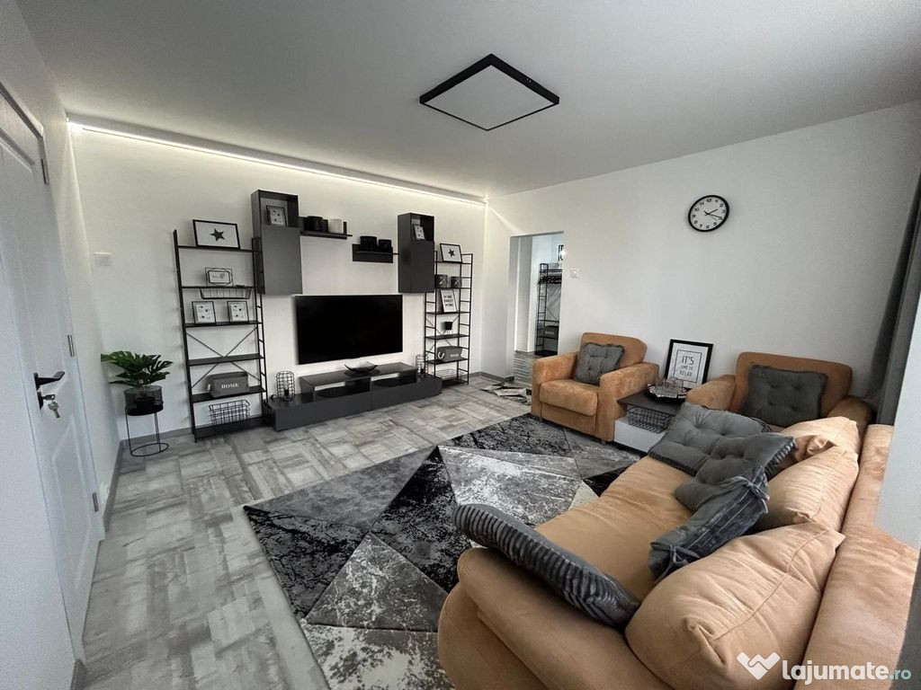 Titan 2 camere Lux | 6 m metrou | Prima inchiriere