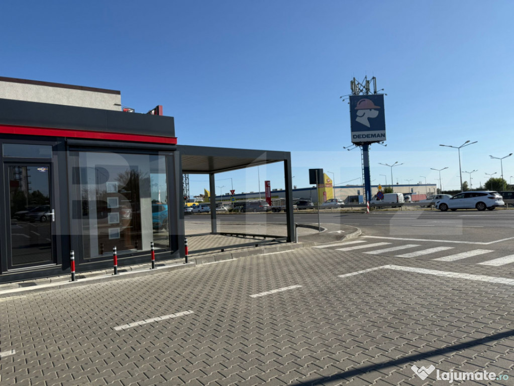 Spatiu comercial, zona Ford, 44 mp
