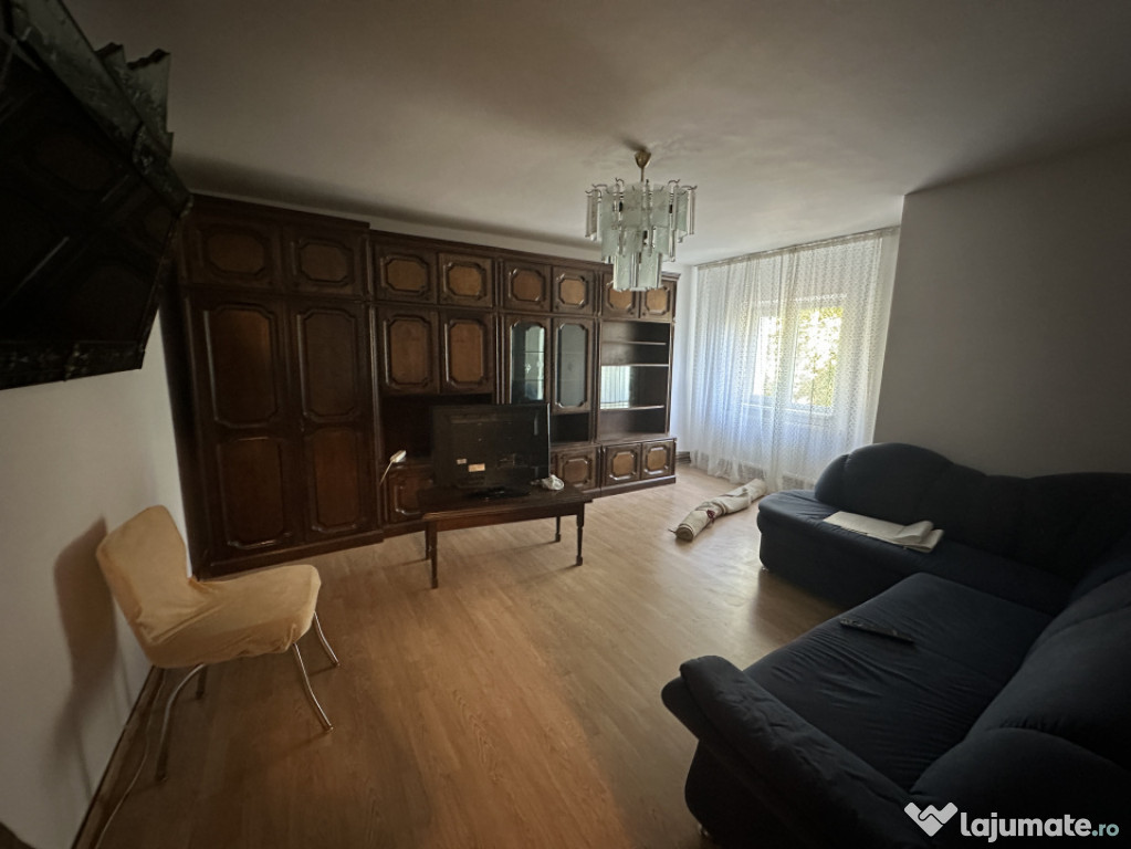 Apartament 3 camere, 1 mai