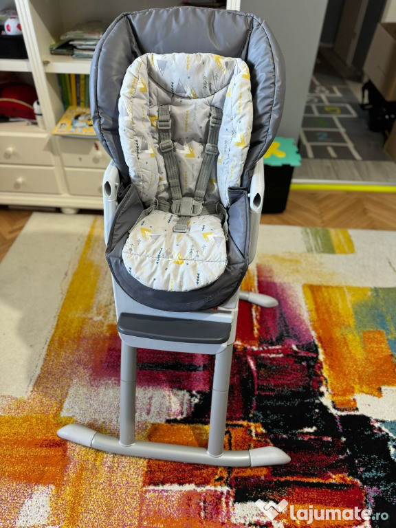 Vând scăunel pentru bebe