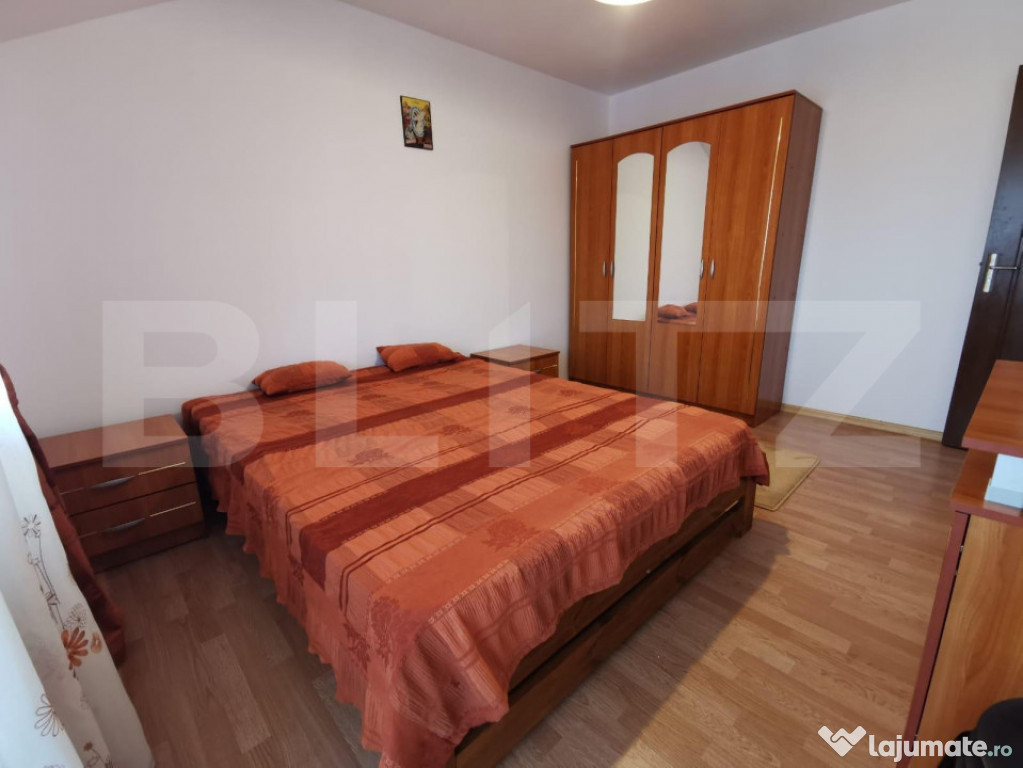 Apartament de 3 camere, 2 parcari, zona Strazii Campului