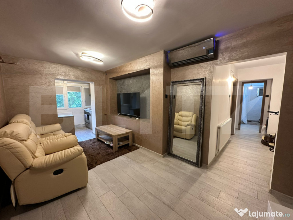 Apartament 3 camere, decomandat, zona Rovine-Damarin