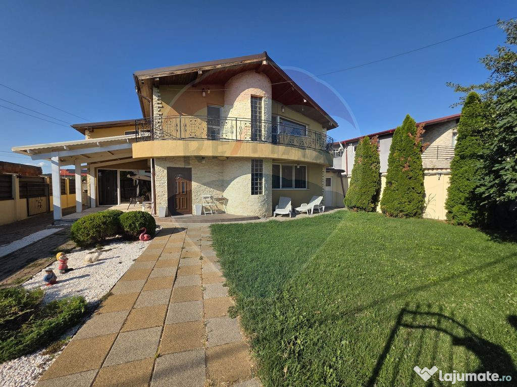 Casă / Vilă cu 5 camere de închiriat