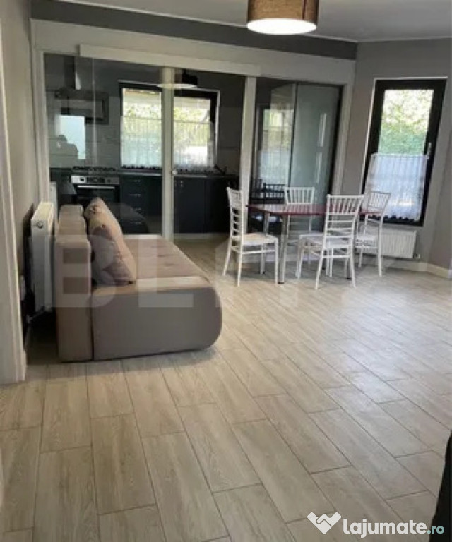 Apartament 3 camere cu curte proprie - Manta Rosie