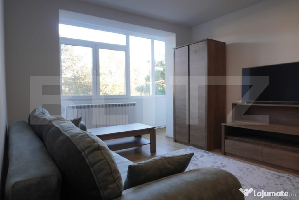 Apartament modern cu 2 camere, etaj intermediar, zona Centra
