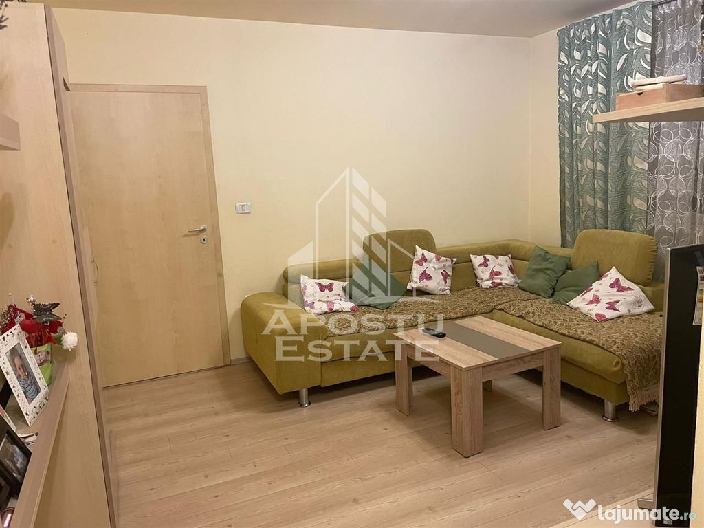 Penthouse cu 4 camere pe 2 nivele In Giroc langa scoala.