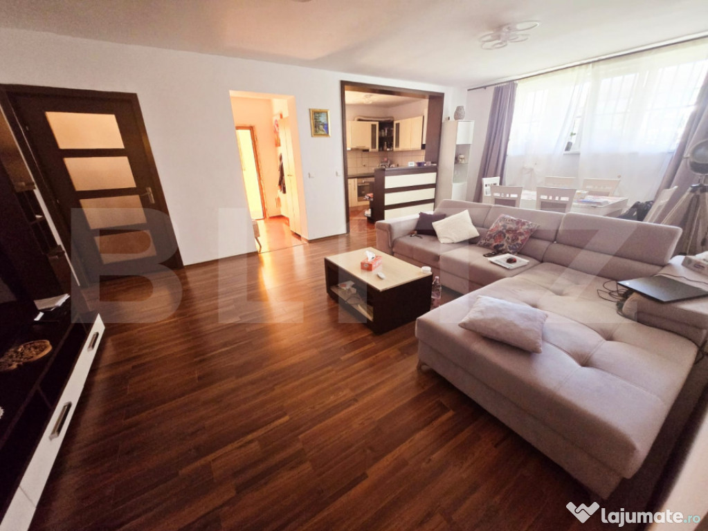 Apartament cu 3 camere cu gradina,102 mp utili,Cetate