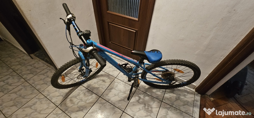 Bicicleta CUBE 24"