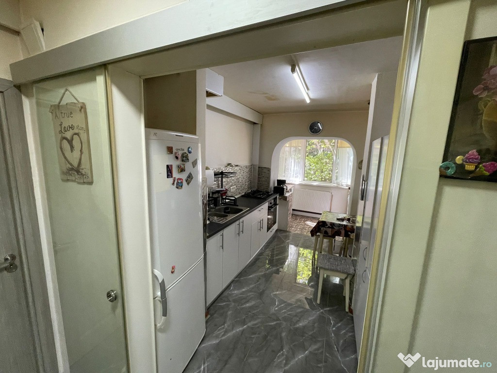Apartament 3 camere,Dec,et.1,centrala,masina de spalat vase,Iancului