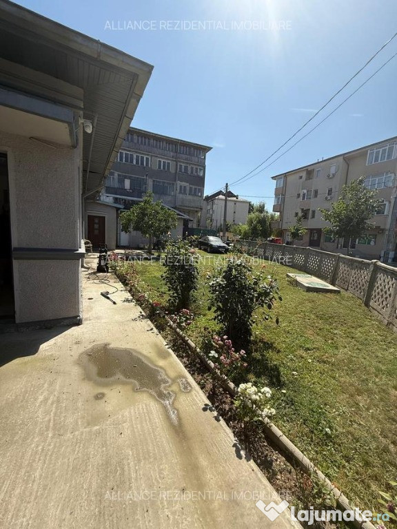 Casa cu teren langa primărie