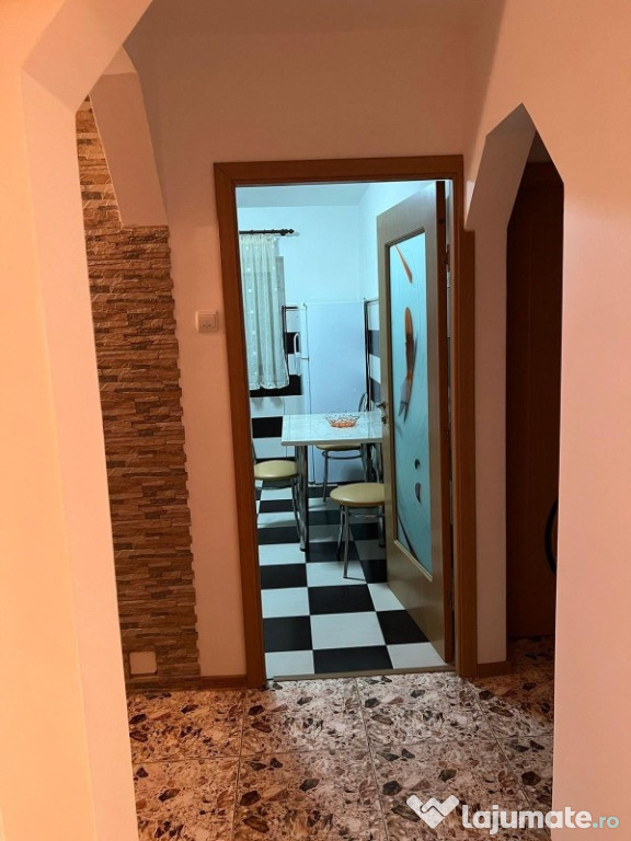 Se ofera spre inchiriere,apartament cu 2 camere Brosteni