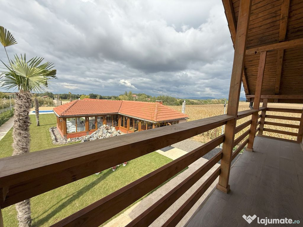 Vila de vanzare in APA-NORD cu 2 Piscine/Zona de Relaxare...