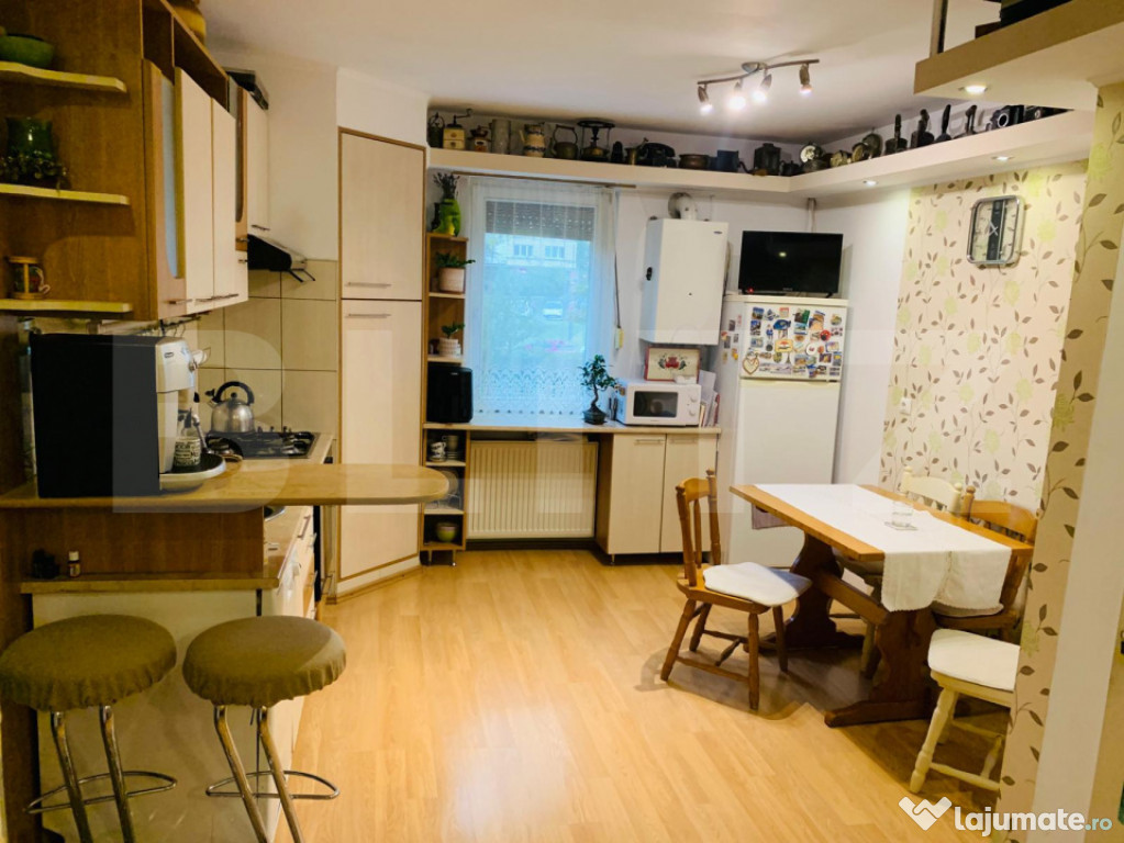Apartament 3 camere, potrivit și pentru spațiu comercial,