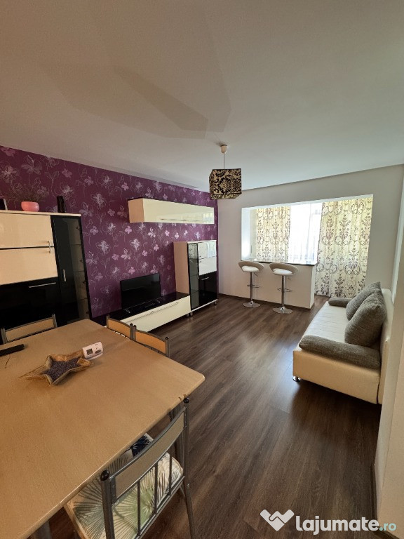 Inchiriez apartament cu 2 camere ultracentral