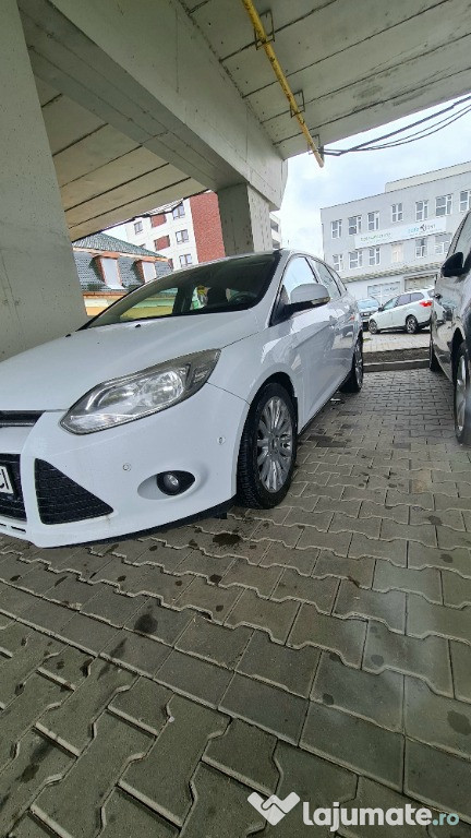 Vând Ford focus break