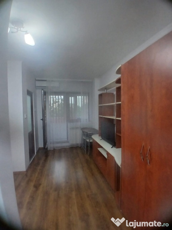 Inchiriere garsoniera strada Focșani zona Petre Ispirescu