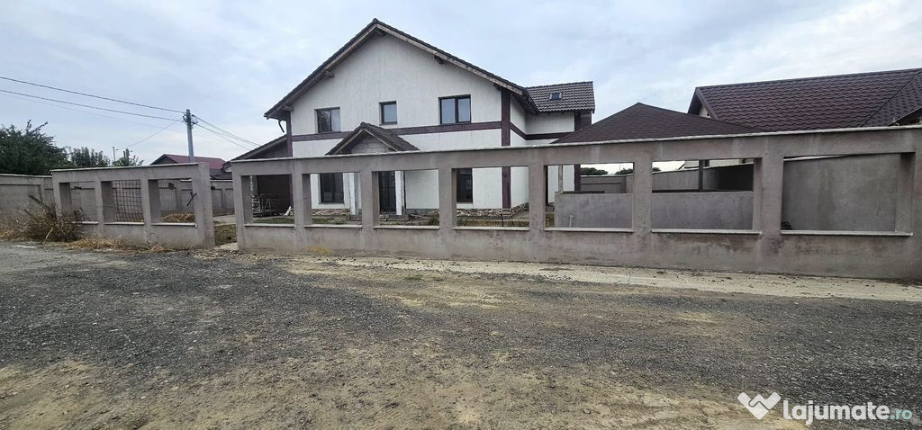 Casa individuala P+M de vanzare in Satu Costi –