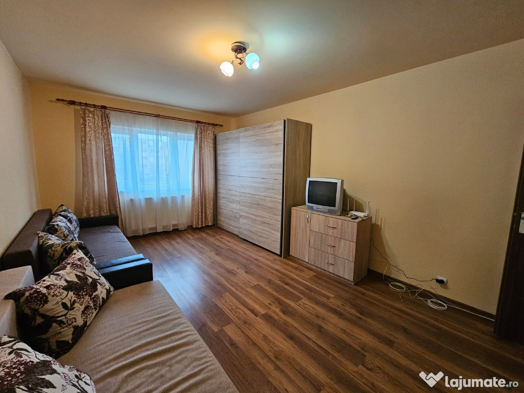 Apartament 2 camere,decomandat, zona Hotel Deva