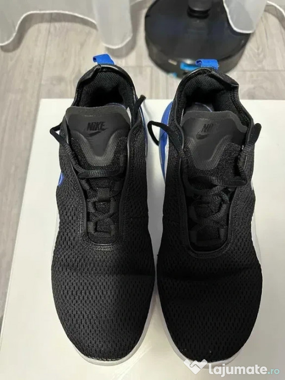 Nike Air Max Motion 2